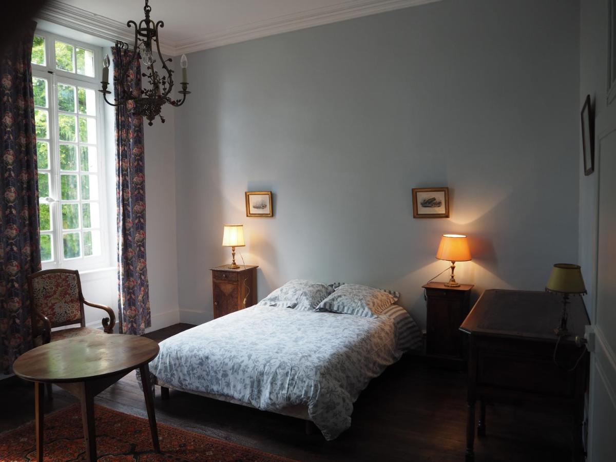 Gentilhommiere De Lurcy Le Bourg Bed & Breakfast Bagian luar foto