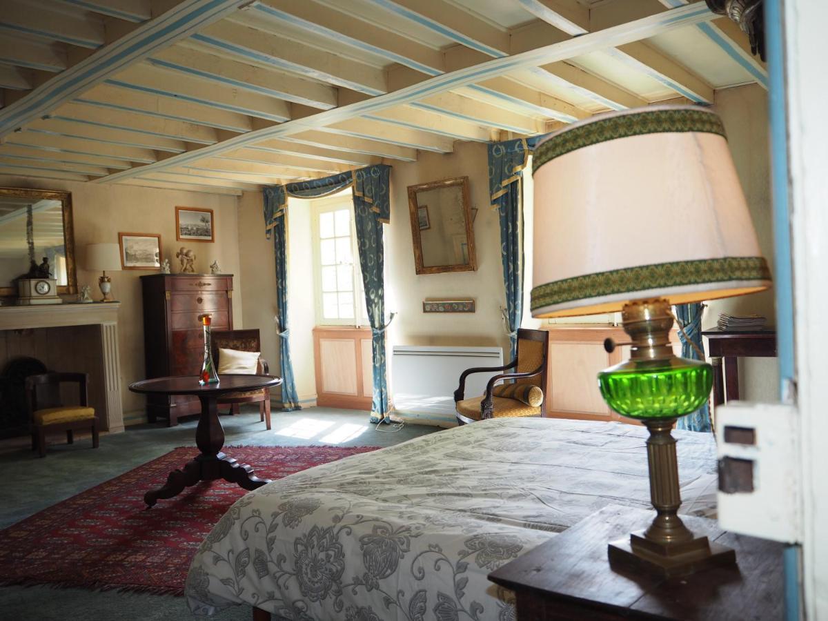 Gentilhommiere De Lurcy Le Bourg Bed & Breakfast Bagian luar foto