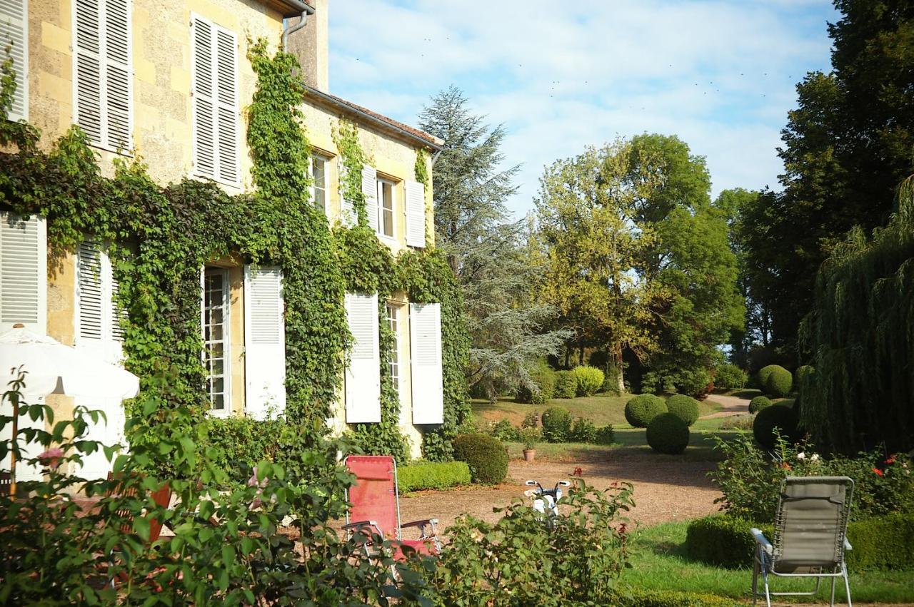 Gentilhommiere De Lurcy Le Bourg Bed & Breakfast Bagian luar foto